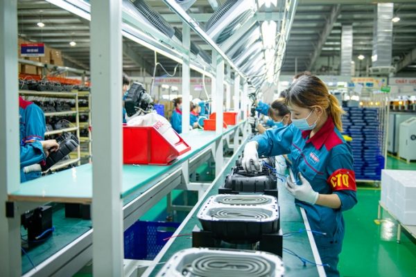 chup anh doanh nghiep san xuat ha noi 12