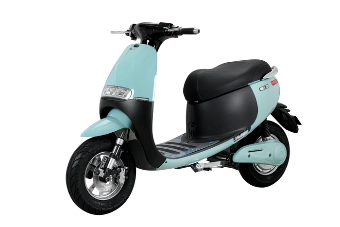 chup anh san pham xe dien xe may ha noi 013