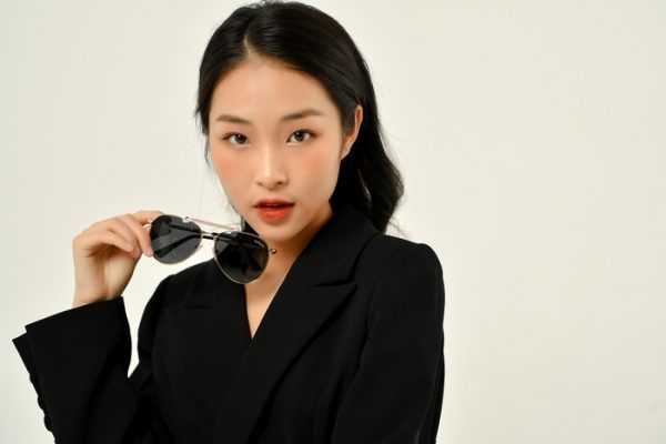 chup anh san pham thoi trang kinh tren mau ha noi 012