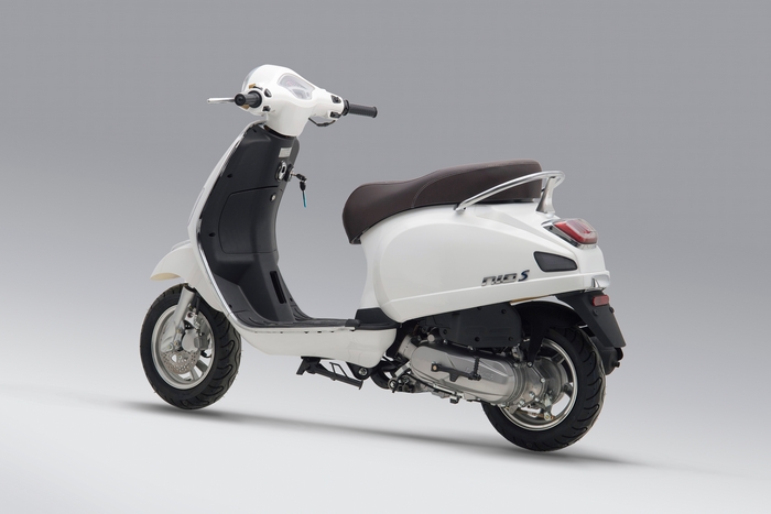 chup anh san pham xe dien xe may cao cap ha noi va lan can 001