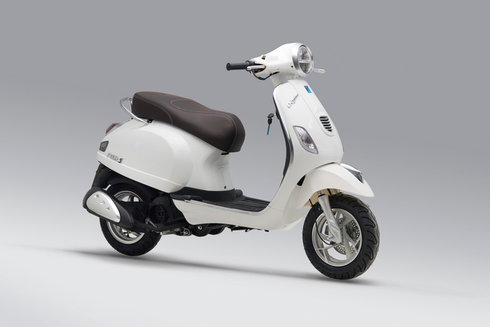 chup anh san pham xe dien xe may cao cap ha noi va lan can 004