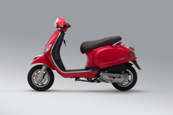 chup anh san pham xe dien xe may cao cap ha noi va lan can 006