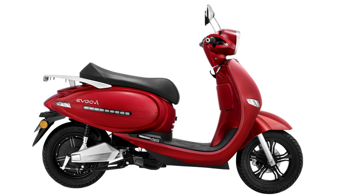 chup anh san pham xe dien xe may dien ha noi lan can 005